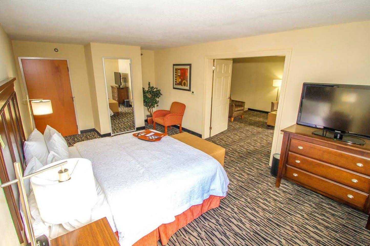 Hampton Inn Aiken Bagian luar foto